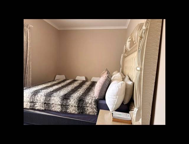 3 BEDROOM APARTMENT FOR SALE IN WATERVAL EAST